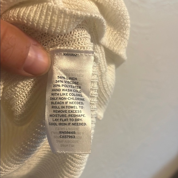 Halogen Cream Sleeveless Knit Top Large - Picture 5 of 6